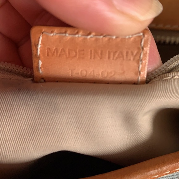 Burberry gorgeous bag π― authentic - Picture 12 of 12